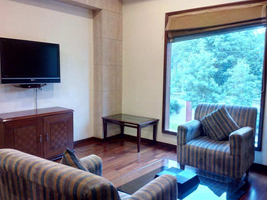 The Ocean Pearl Retreat Hotel New Delhi Exterior foto